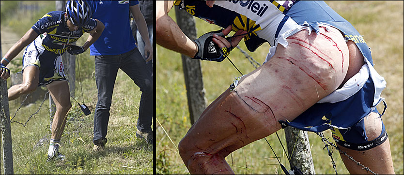 AU! Johnny Hoogerland ble kastet av sykkelen i høy fart og landet i et piggtrådgjerde. Nederlenderen fullførte etappen - men gråt på seierspallen søndag kveld. Foto: Reuters og AFP